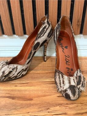 LANVIN  Animal Print Bow Pointed Toe Pumps - Brown/Black 37.5